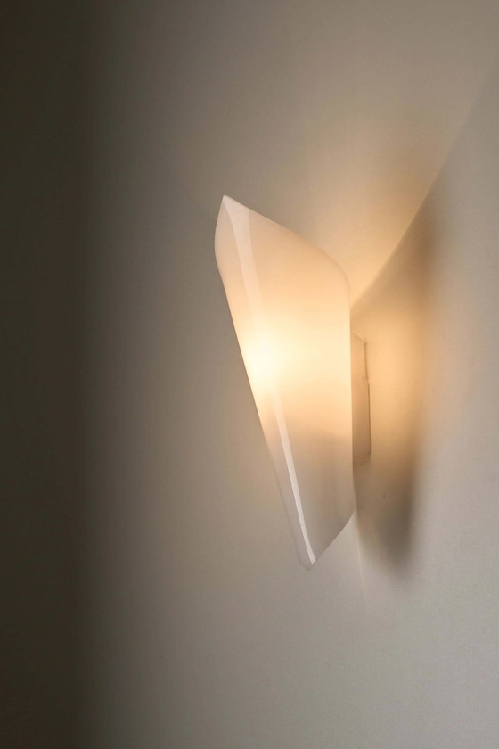 Set of 2 Open Cone Wall Lamps in White Plexiglas by Hanns Hoffmann-Lederer, Germany, 1950s, Wall lights (photo 7 of 9)