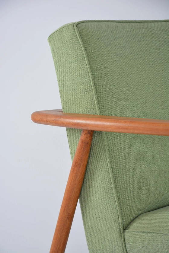 Image 1 of Z-fauteuils in pastel pistachegroen