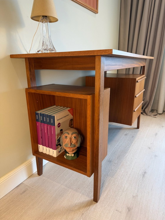 Scrivania vintage in teak, design retrò / mid-century, Scrivanie, Legno, Marrone (foto 6 di 10)