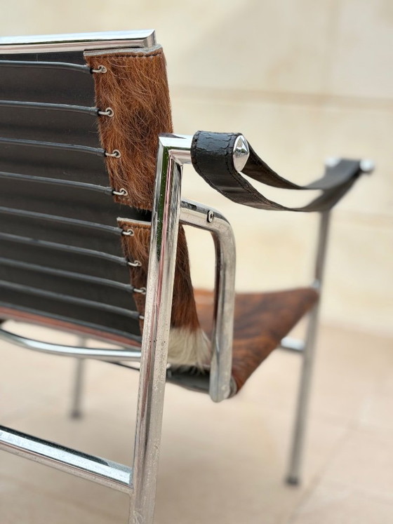 LC1 Basculant Sessel Design Le Corbusier – Verstellbarer relaxsessel, Calfskin (photo 6 of 7)