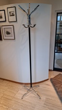 Porte-manteau design, métal chromé, années 1960, France