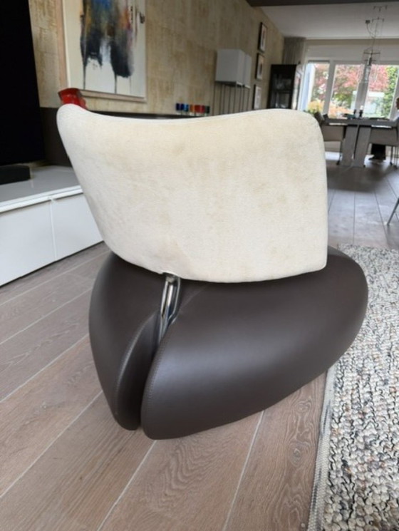2x Pallone brown leather and cream alcantara – Leolux, Armchairs, Chrome (photo 7 of 7)