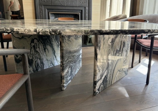 Tavolo da pranzo in marmo organico Cipollino