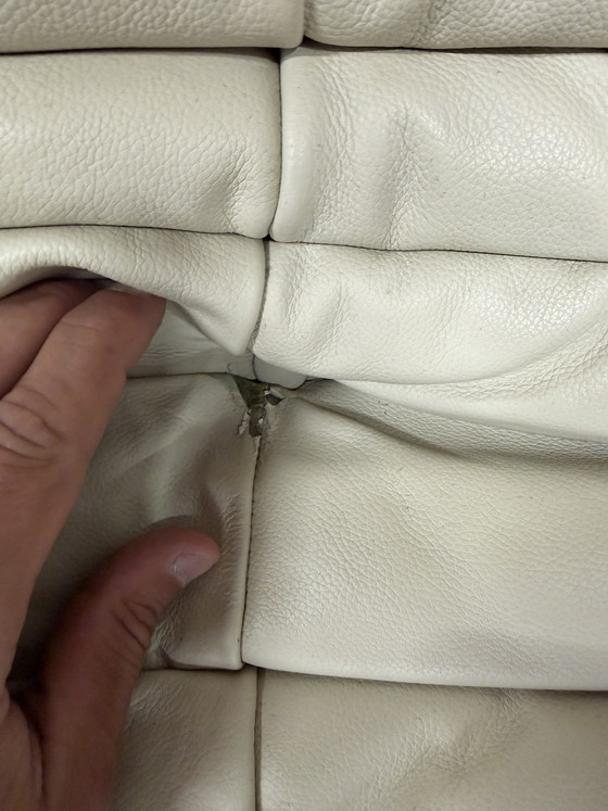 Image 1 of Divano a 2 posti e a 3 posti Ligne Roset Togo 100% autentico in pelle beige.