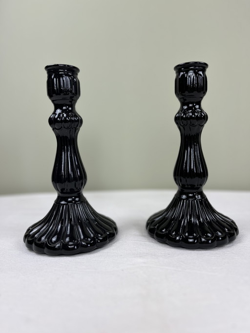 Paar zwarte opaal kandelaars