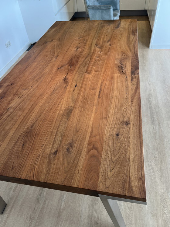 Image 1 of Table de salle à manger Bert Plantagie Seven dimensions 200x100x77 plateau noyer huile noueuse