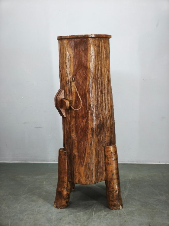Armoire Sculpturale Brutaliste Française en Bois d'Orme Massif des Années 1960 – Armoires de rangement (photo 4 of 16)