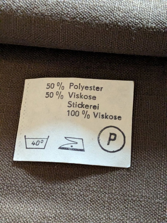 Image 1 of Raro ritrovamento! Set di tovaglie natalizie anni '80, marrone con ricami bianchi, 7 pezzi