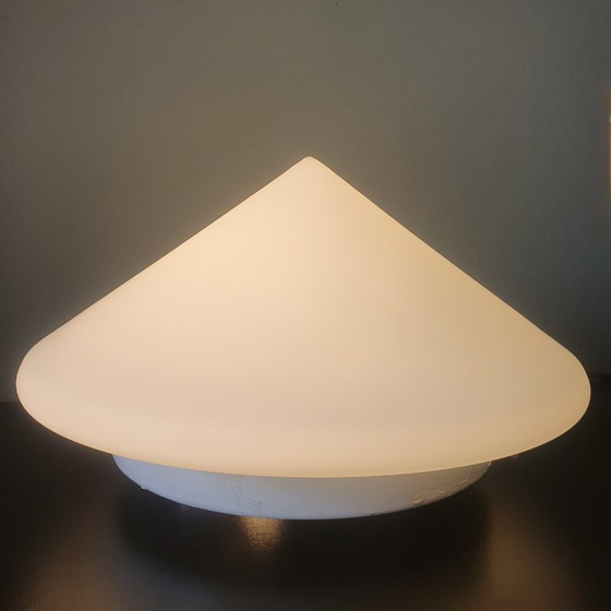 Image 1 of Grote (30 cm) Minimalistische midcentury glazen wand/plafondlamp. 