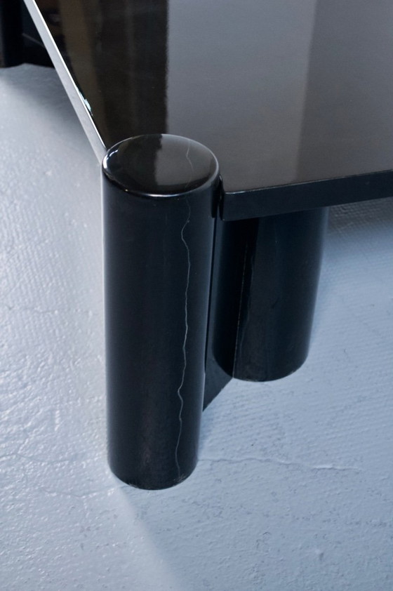 Image 1 of MESA DE CENTRO DE MÁRMOL JUMBO GAE AULENTI Años 60 FABRICANTE INTERNACIONAL KNOLL