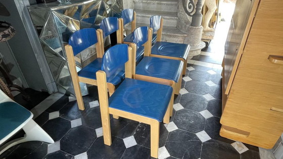 Stapelbare Esszimmerstühle aus Buche, 1980er Jahre, 6er Set – Italian Design (photo 2 of 3)