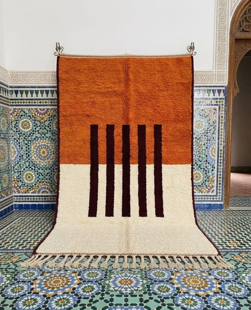 Traditioneller marokkanischer Teppich, 270 cm x 150 cm