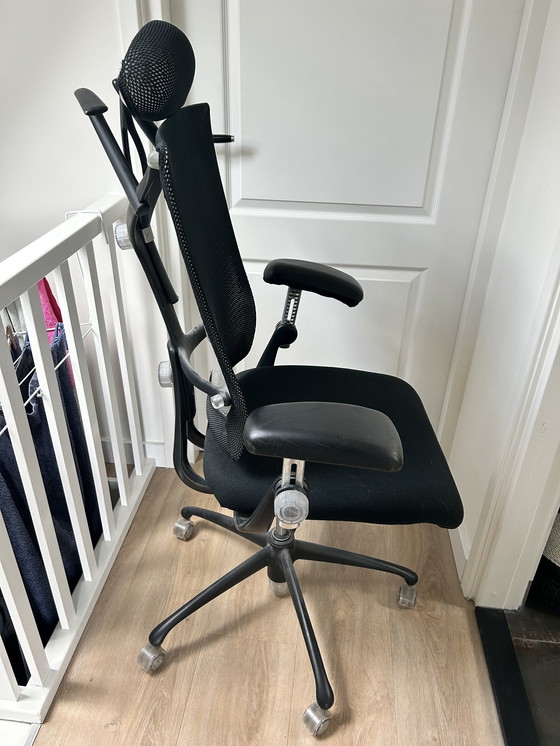 Image 1 of Vitra Ypsilon bureaustoel