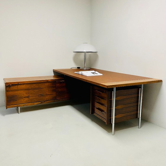 Image 1 of Mid Century Sven Ivar Dysthe para Dokka Mobler escritorio ejecutivo esquina Palisandro 1960