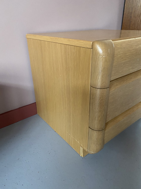 Image 1 of Cómoda de diseño Moser: mesita de noche escultural, estilo moderno de mediados de siglo, década de 1970