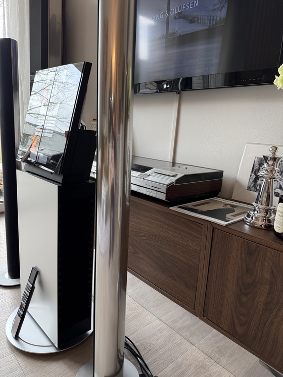 Image 1 of Bang & Olufsen BeoSound Ouverture with BeoLab 6000, original stand and Beo4