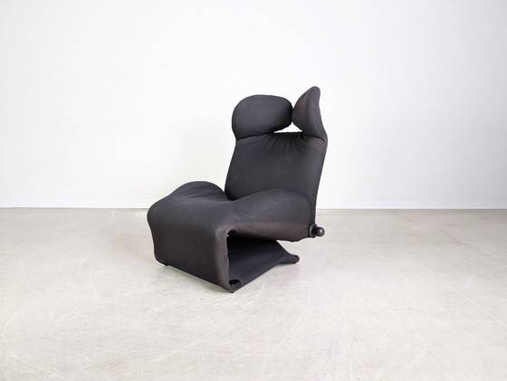 Image 1 of Silla original Cassina Wink Toshiyuki Kita tela negra