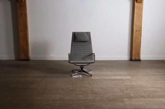 Early edition Eames EA124 Aluminium Group Lounge Chair by Herman Miller, 1970s – Swivel chairs, Vintage (photo 8 of 16)