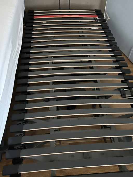 Swissflex double bed (electric)