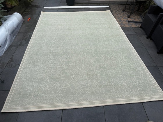 Image 1 of Laura Ashley Silchester Pale Saga – Luxe designvloerkleed – 250 x 350 cm