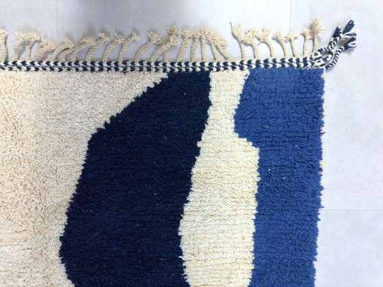 Image 1 of Moroccan traditionnel rug 2.5/15m