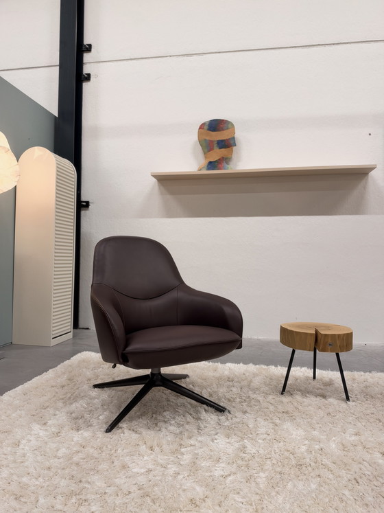 Leolux Lanah Swivel Armchair Noli leather, Brown (photo 2 of 8)