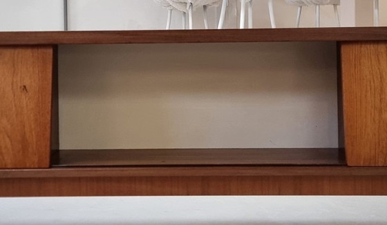 Image 1 of Tablero bajo de mediados de siglo