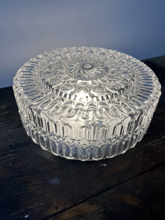 Image 1 of Plafonnier rond vintage en verre