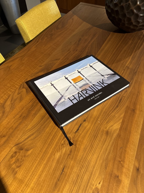 Image 1 of Harvink Splinter Noten gelakte tafel