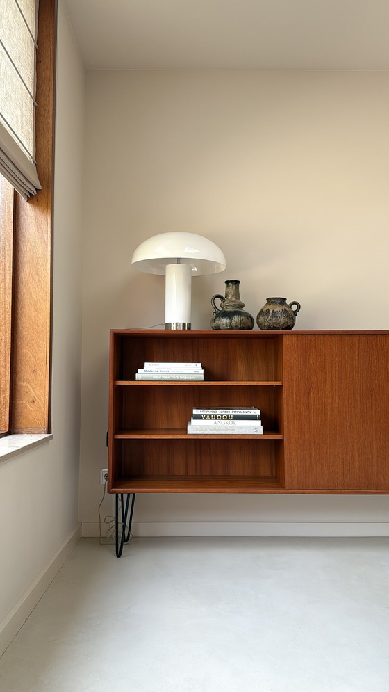 Image 1 of Vintage houten dressoir / kast