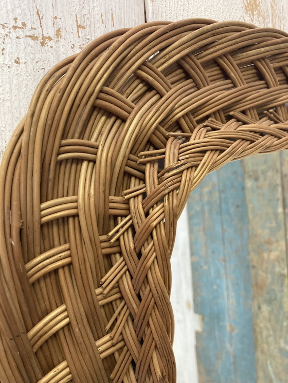 Image 1 of Miroir en osier vintage