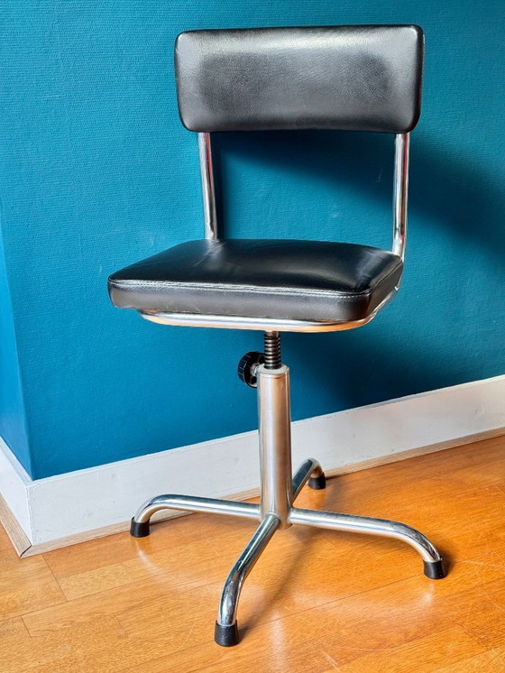 Image 1 of Vintage bureaustoel