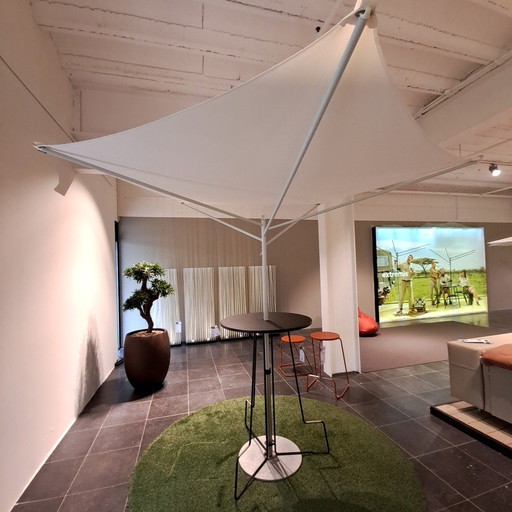 Table de jardin Extremis Tiki avec parasol