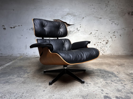 Image 1 of Herman Miller Eames lounge chair palissander 