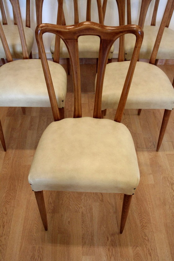 Image 1 of Sechs italienische Mid-Century-Stühle im modernen Stil, bezogen mit weißem Kunstleder