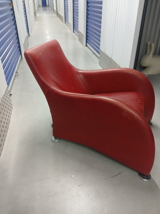 Design classic: Montis Loge armchair – Red leather – Gerard van den Berg (photo 4 of 6)