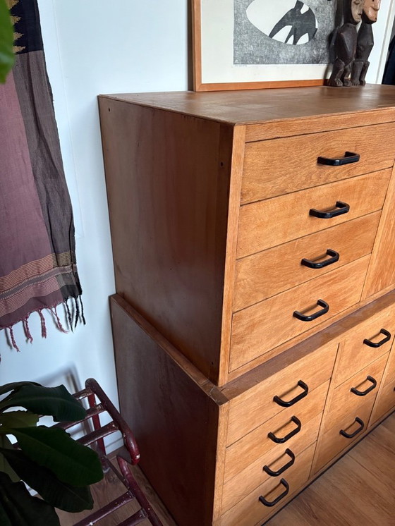 Image 1 of Twee Eiken Vintage Modernist Ladekasten Uit Drukkerij