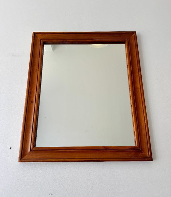 Image 1 of Specchio da parete rettangolare con cornice in legno