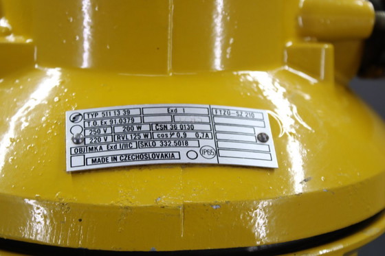 Image 1 of Lampada industriale in vetro degli anni '70, Cecoslovacchia