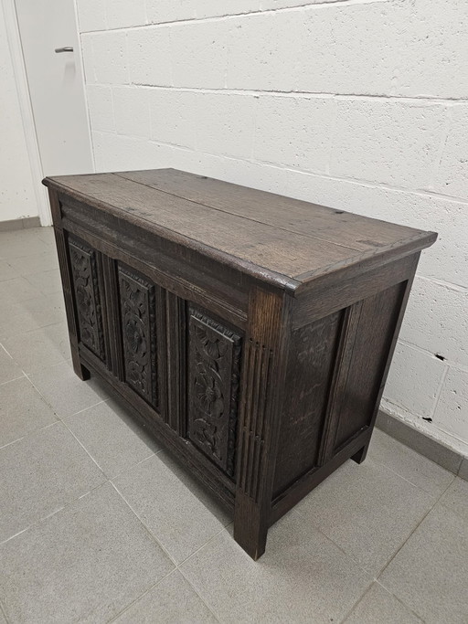 Antieke houten koffer 