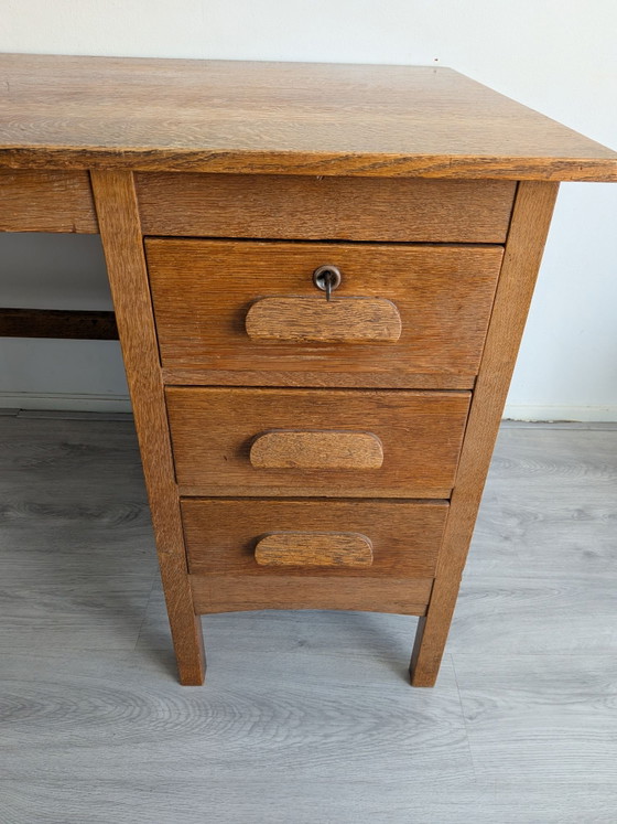 Vintage 1920s oak Teachers Desk + early Thonet chair – Wood (photo 7 of 15)