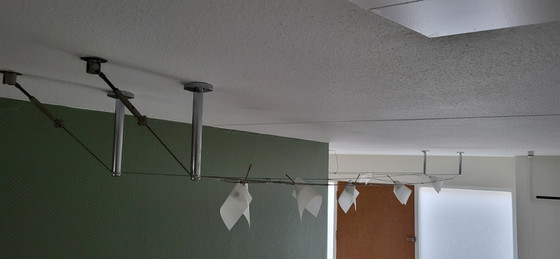 Design Deckenleuchten 8 Spots an Spannseil – Metal, Plastic (photo 2 of 6)