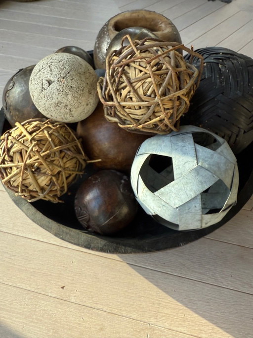 11-teiliges Set dekorativer Kugeln