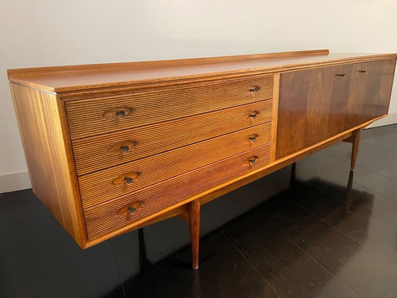 Image 1 of Buffet « Hamilton » de Robert Heritage pour Archie Shine – 1957