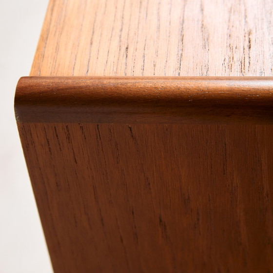 Image 1 of MK10636 Commode en teck restaurée