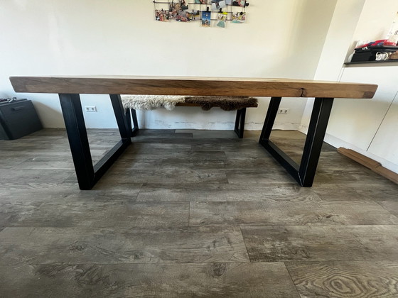 Image 1 of Massief eiken (zware) eettafel 2.00x1.00 met metalen onderstel