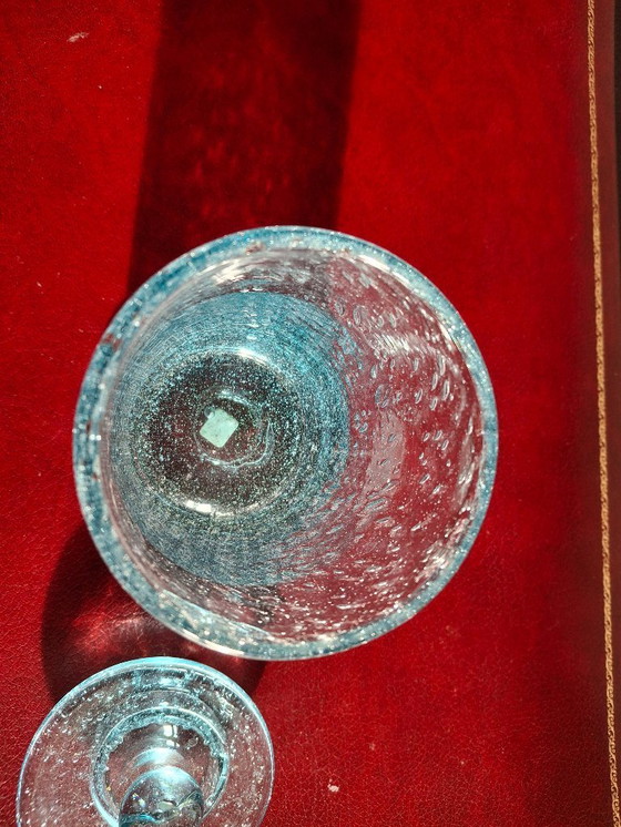Image 1 of Snoeppot voor verdienstelijke kinderen in gebubbeld glas uit Biot, bekend als apothekerspot, met deksel