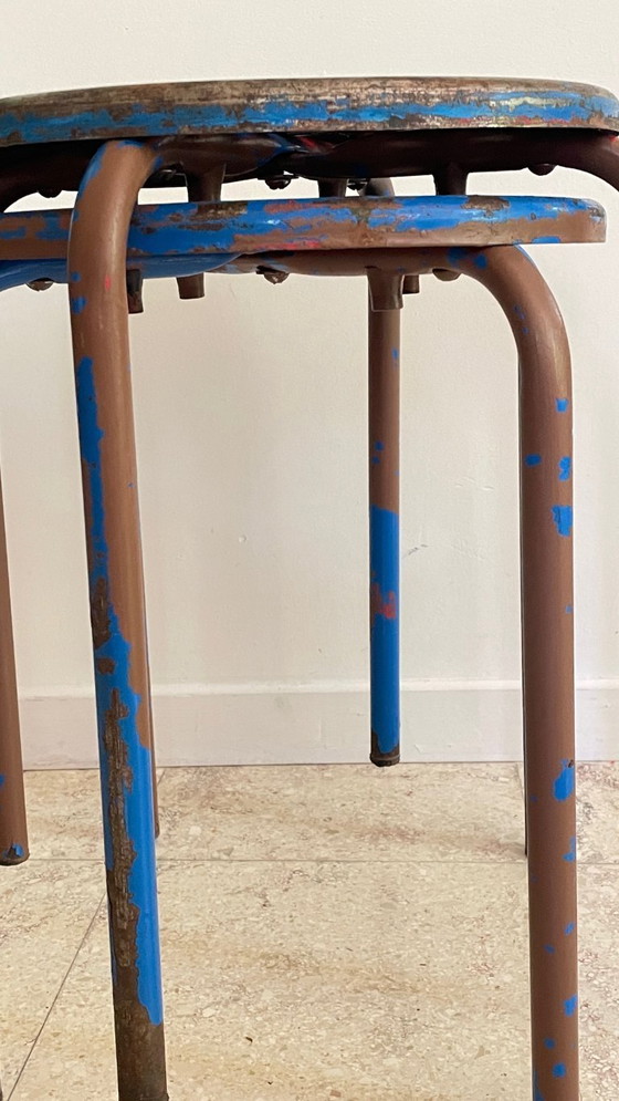 Image 1 of Paar industriële stalen PATINE TABOURETS Blauw & Chocolade VINTAGE
