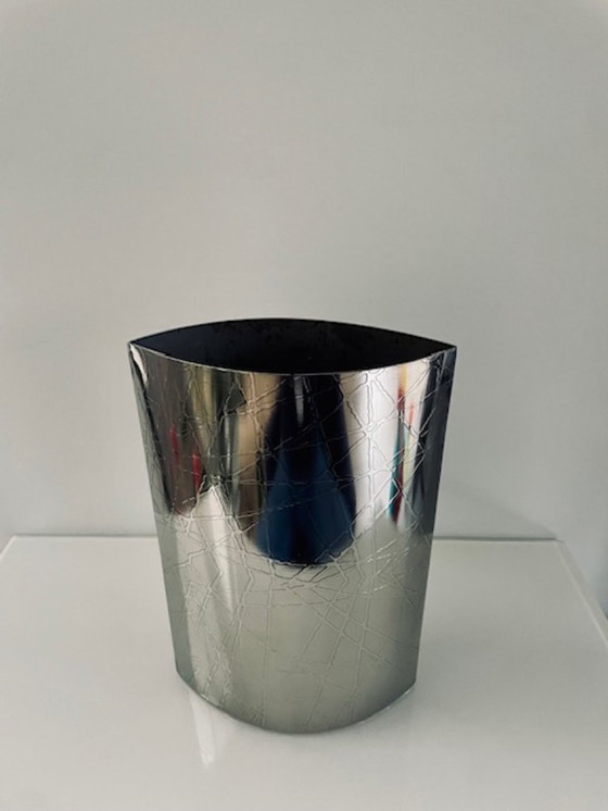 Image 1 of Metal designer vase with wood grain pattern – elliptical shape