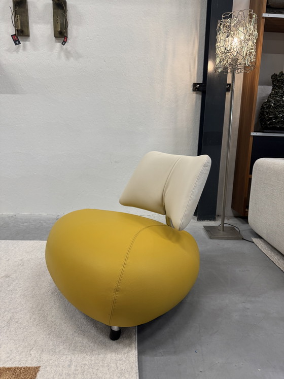 Image 1 of Leolux Pallone armchair yellow leather